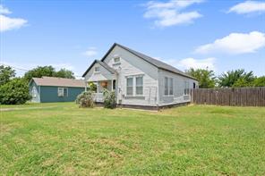 102 Brookshire - Photo 1
