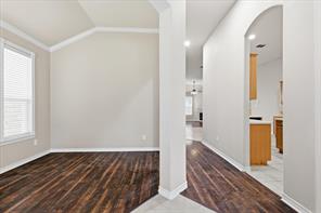 629 Lake City Drive - Photo 3