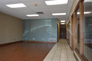 8602 Wesley Street - Photo 4