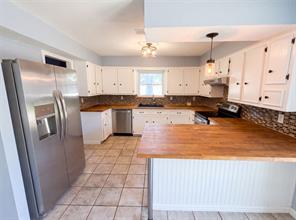 1115 N Waterview Drive - Photo 2