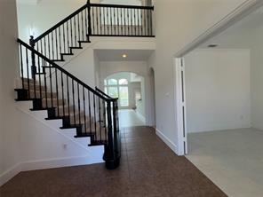 1913 Lawnview Drive - Photo 2
