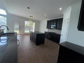 1913 Lawnview Drive - Photo 7