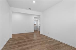 2005 Eucalyptus Avenue - Photo 6