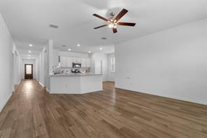 2005 Eucalyptus Avenue - Photo 9