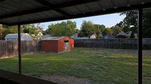 608 W 6th Street - Photo 11