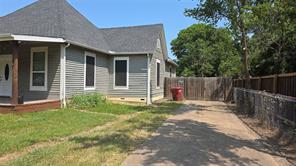 608 W 6th Street - Photo 13