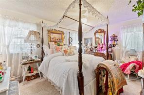 2119 Minter - Photo 12