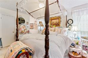 2119 Minter - Photo 13