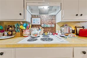 2119 Minter - Photo 9