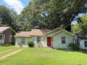 2423 Simpson Street - Photo 1