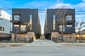 2031 N Prairie Avenue - Photo 1