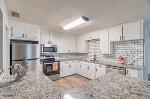 802 S Bowie Drive - Photo 1