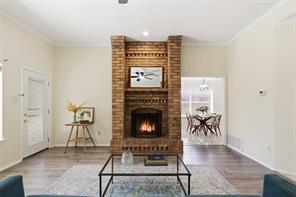 7229 Laurelhill Court S - Photo 2