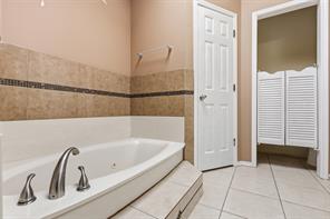 7229 Laurelhill Court S - Photo 22