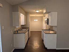 633 Christie Court - Photo 7