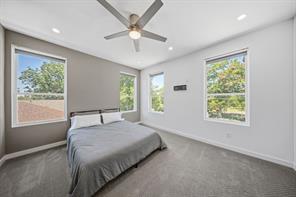 2722 Hondo Avenue - Photo 10
