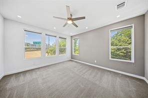 2722 Hondo Avenue - Photo 11