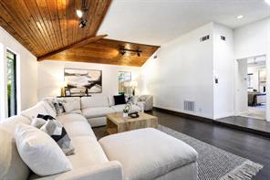11901 Woodbridge Drive - Photo 5
