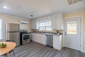 600 SE 3rd Street - Photo 2