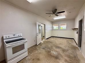 20959 Hwy 281 - Photo 5