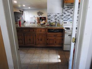 7961 Telegraph Road - Photo 3