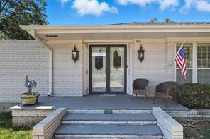 300 E Main Street - Photo 2