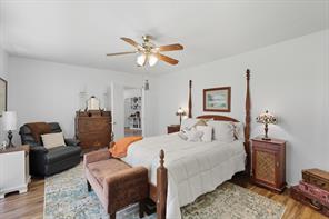 300 E Main Street - Photo 20