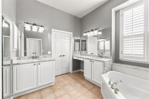 1385 Sagebrook Drive - Photo 2