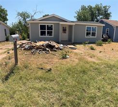 705 Ash Street - Photo 1