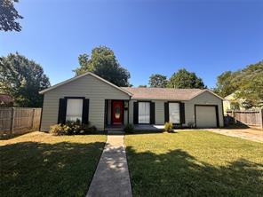 130 W Avenue D - Photo 1
