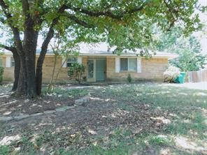 2204 Canterbury Court - Photo 1