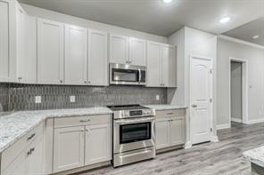 506 W OAK Street - Photo 17