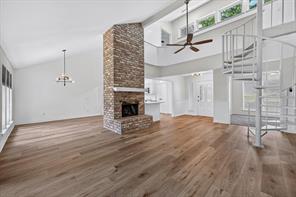 4610 Bellefontaine Court - Photo 4