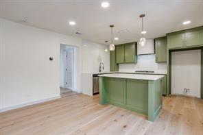 2704 W Biddison Street - Photo 10