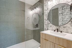 2704 W Biddison Street - Photo 14