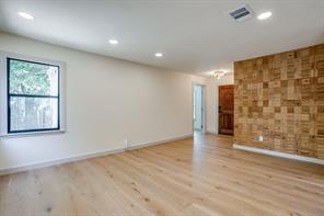 2704 W Biddison Street - Photo 6