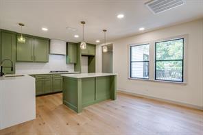 2704 W Biddison Street - Photo 8