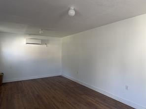 103 S Walnut Street - Photo 5