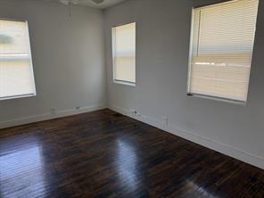 103 S Walnut Street - Photo 8
