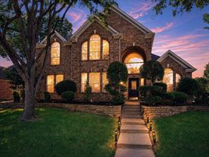 1600 Shadywood Lane - Photo 2