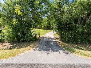 976 Fm 2194 - Photo 17