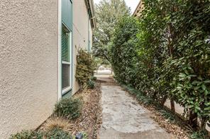 3907 Gilbert Avenue - Photo 10
