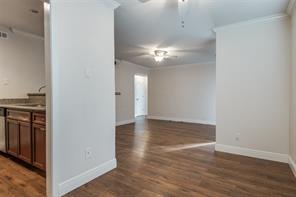 3907 Gilbert Avenue - Photo 7