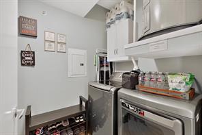 4040 N Hall Street - Photo 36