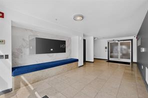 4040 N Hall Street - Photo 37