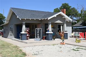 626 Grand Avenue - Photo 1