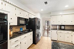 110 Bois D Arc Street - Photo 11