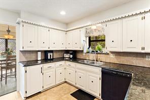 110 Bois D Arc Street - Photo 12