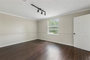 2901 Montague Trail - Photo 17
