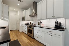 5527 Matalee Avenue - Photo 6